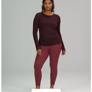 Lululemon worn once mulled wine base pace 25" size 4